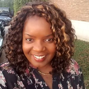 Meet your Posher, Laquita